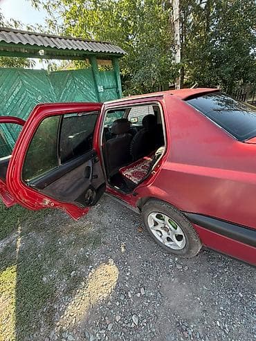 sprinter 2003: Volkswagen Vento: 1996 г., 1.8 л, Механика, Бензин, Седан — 5