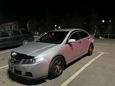 капот 99: Honda Accord: 2002 г., Автомат, Бензин, Седан — 1