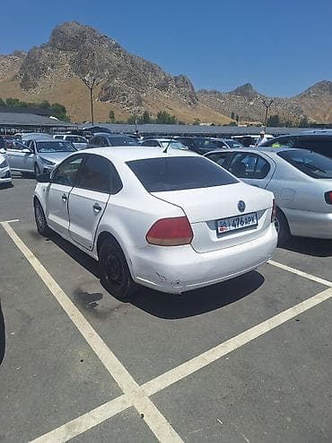 mers e220: Volkswagen Polo: 2012 г., 1.6 л, Механика, Бензин, Седан — 4
