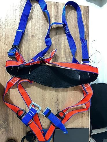 hi tech: В наличии — 3