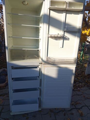 лампасная швейная машина: Холодильник Atlant, Б/у, Двухкамерный, De frost (капельный), 60 * 200 * 60 — 2