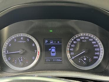 oc.lg: Hyundai Sonata: 2019 г., 2 л, Автомат, Газ, Седан — 9
