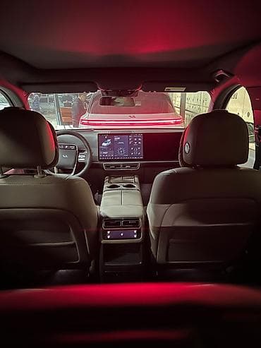 step 2: Lixiang L6: 2025 г., 1.5 л, Автомат, Гибрид, Кроссовер — 3