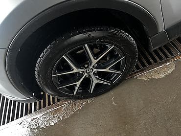 Транспорт: Toyota RAV4: 2018 г., Кроссовер — 4