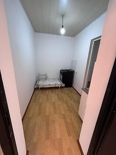 сдается квартира часный дом: Сдается однокомнатная квартира с прихожей. Вода в доме есть, душ нет — 5