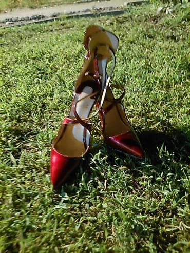 Туфли: Туфли, 36, Christian Louboutin, Б/у, цвет - Красный, Самовывоз — 2