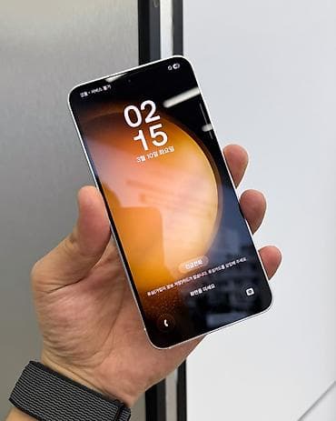 galaxy 10: Samsung Galaxy S23, Б/у, 256 ГБ, цвет - Белый, В рассрочку, 1 SIM, eSIM — 2