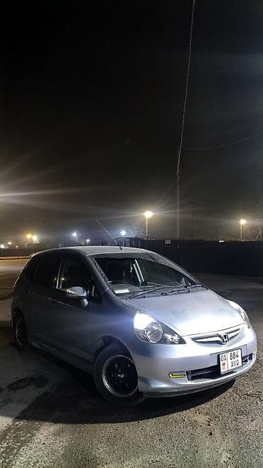 Honda Fit: 2003 г., 1.3 л, Вариатор, Бензин, Хэтчбэк