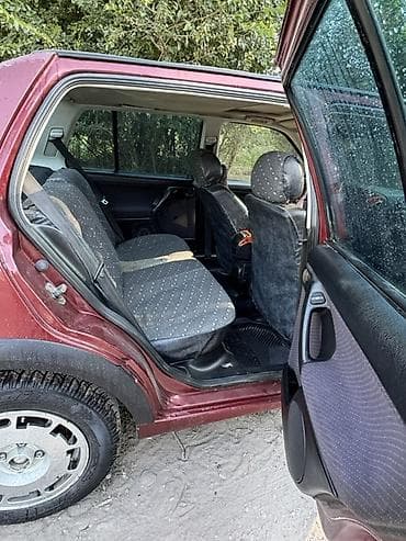 Продажа авто: Volkswagen Vento: 1993 г., 1.8 л, Механика, Бензин, Седан — 7