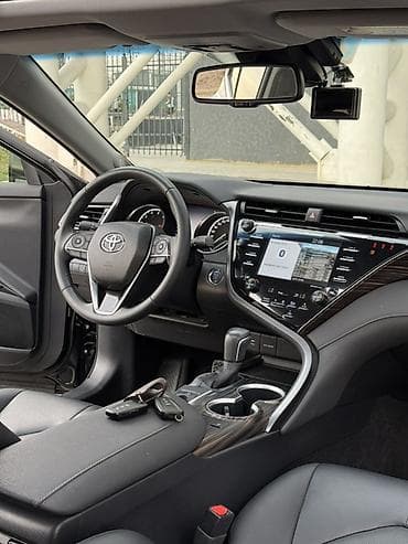 Toyota Camry: 2020 г., 2.5 л, Автомат, Бензин, Седан — 7