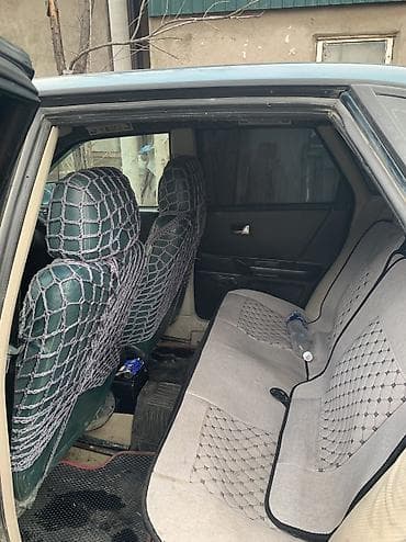 gs300 2005: Audi 80: 1993 г., 2 л, Механика, Газ, Седан — 6