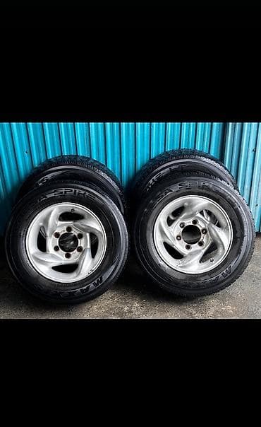 Колеса в сборе 215 / 70 / R 15, Всесезонная, Б/у, Литые, отверстий - 6