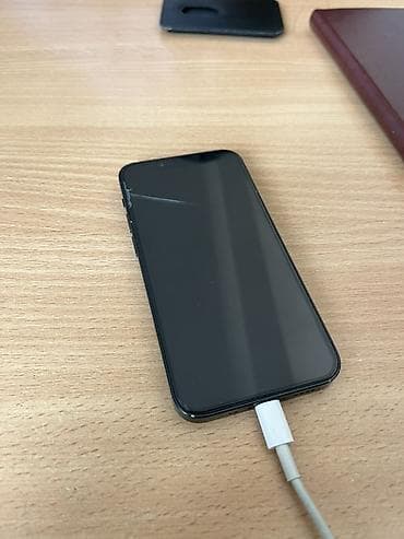 a 13: IPhone 13 mini, Б/у, 128 ГБ, Midnight, Кабель — 2