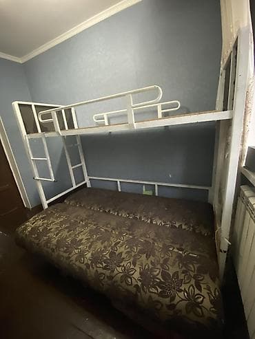 sofa bed: Двухъярусная кровать, Б/у, Складная — 1