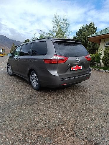 тойото сиена: Toyota Sienna: 2019 г., 3.5 л, Автомат, Бензин, Минивэн — 4
