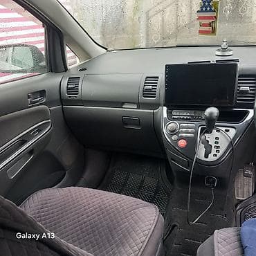 Toyota: Toyota WISH: 2023 г., Бензин, Минивэн — 5
