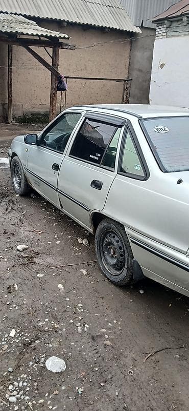 xedos 9: Daewoo Nexia: 2005 г., 1.6 л, Механика, Газ, Седан — 8