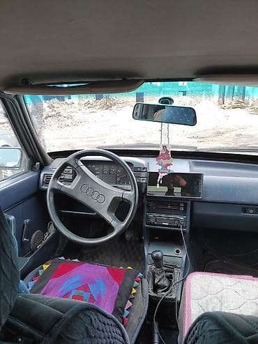 обшивка ауди: Audi 80: 1990 г., Ручные, Седан — 3