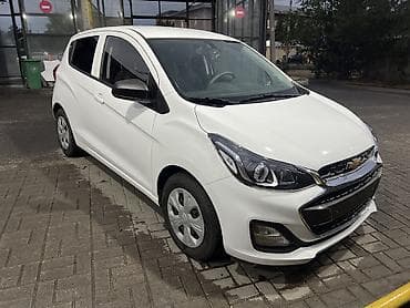 Chevrolet Spark: 2019 г., 1 л, Вариатор, Бензин, Хэтчбэк