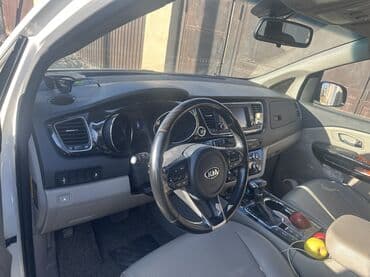продаю авто с последующим выкупом: Kia Carnival: 2018 г., 2.2 л, Автомат, Дизель, Минивэн — 7