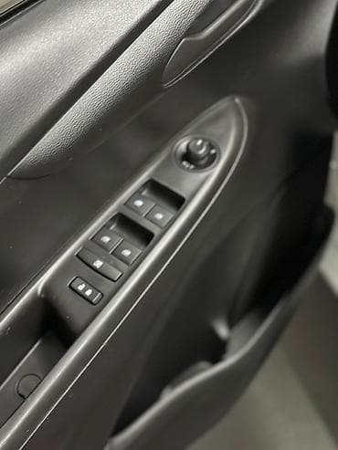 deepal so7: Chevrolet Spark: 2019 г., Бензин, Хэтчбэк — 7