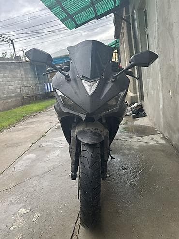 китайский мото: Спортивный мотоцикл с обтекателями, черный матовый цвет. Основные — 1