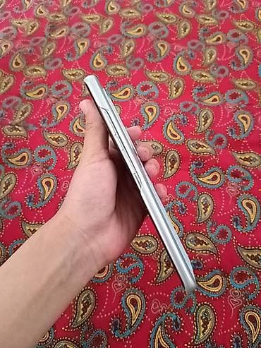ipad 1: Tecno Camon 30S Pro, Б/у, 256 ГБ, цвет - Голубой, 2 SIM — 4