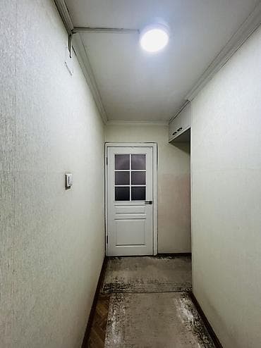 в корпусе 17: 1 комната, 33 м², 104 серия, 3 этаж — 10
