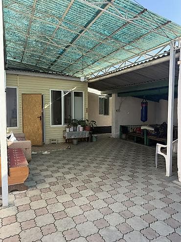 гараж металлический: Продаётся жилой дом с участком 8 соток Адрес: г. Кант (с. Люксембург) — 5