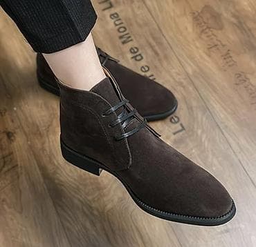 классические мужские ботинки: Мужские замшевые ботинки-чилси/дезерты в классическом стиле.

Новый — 2