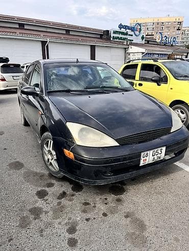 маш: Ford Focus: 2000 г., 1.8 л, Механика, Бензин, Седан — 2
