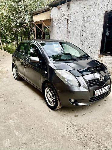 Продажа авто: Toyota Yaris: 2007 г., 1.3 л, Механика, Бензин, Хэтчбэк — 1