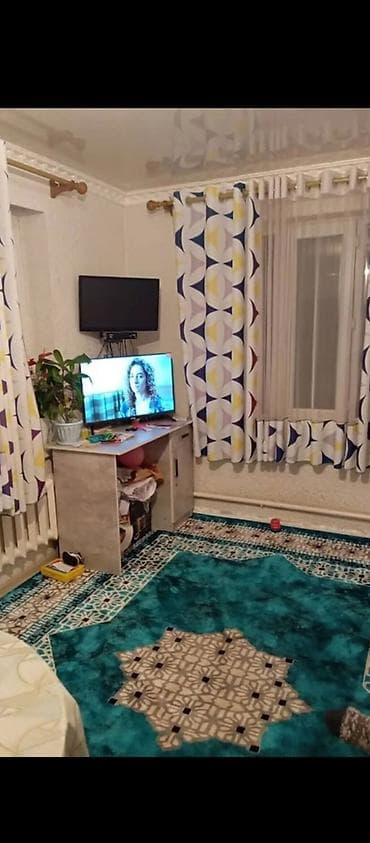 Үйлөрдү ижарага берүү: 58 м², 3 бөлмө, Забор, тосулган — 1