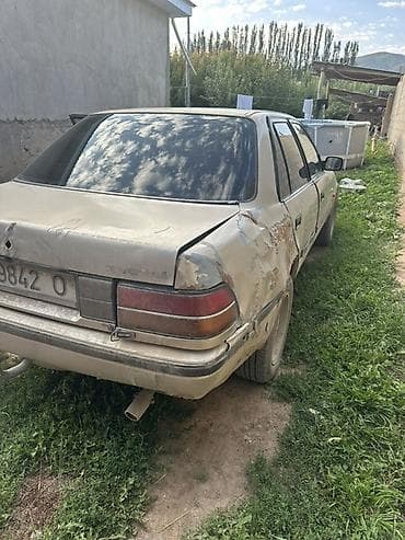 1221 2: Toyota Corolla: 1988 г., 1.5 л, Механика, Седан — 2