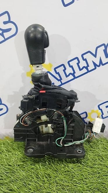 Infiniti FX35 v-3.5 2006 год, кулиса переключения передач