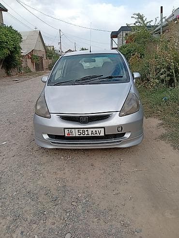rf 2: Honda Fit: 2002 г., 1.5 л, Вариатор, Бензин, Седан — 5