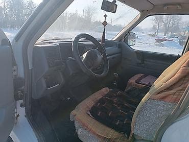 квадроцыкл детский: Volkswagen Transporter: 1996 г., Механика, Фургон — 9