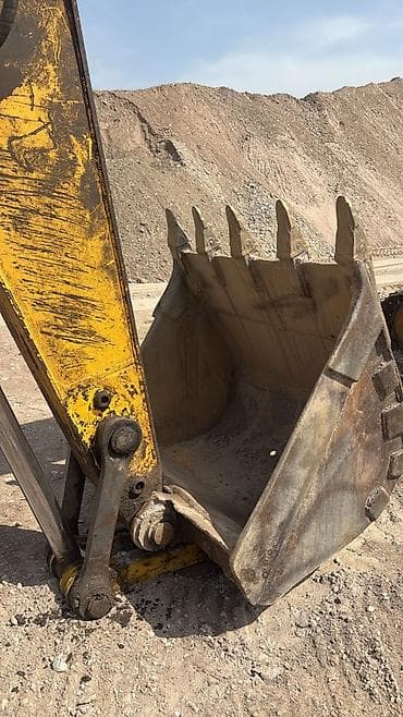 мотор юмз д 65: Экскаватор, Komatsu, 2010 г., Гусеничный — 4