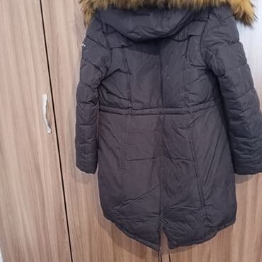 детская куртка на мальчика: Куртка зимняя для девочки 10-12 лет, рост 152,очень теплая,легкая — 3