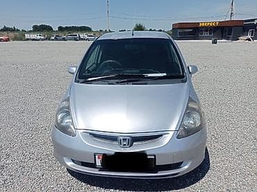 Продажа авто: Honda Fit: 2002 г., 1.5 л, Автомат, Хэтчбэк — 3