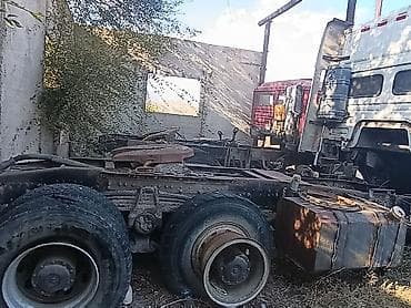 Топливные баки: Кабина Shacman — 10