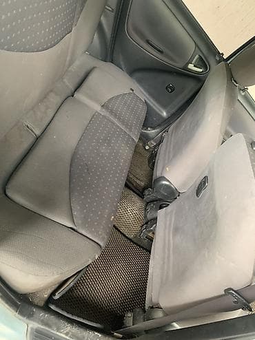 corolla s: Toyota Vitz: 2005 г., 1.3 л, Автомат, Бензин, Седан — 6