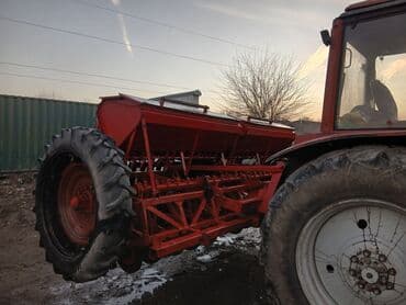 обмен на погрузчик: Продаю сеялку зерновая травяная с сашниками для клевера 46 рядков — 6