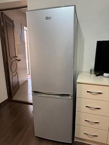 Холодильник Avest, Б/у, Двухкамерный at lalafo.kg Холодильник Avest, Б/у, Двухкамерный