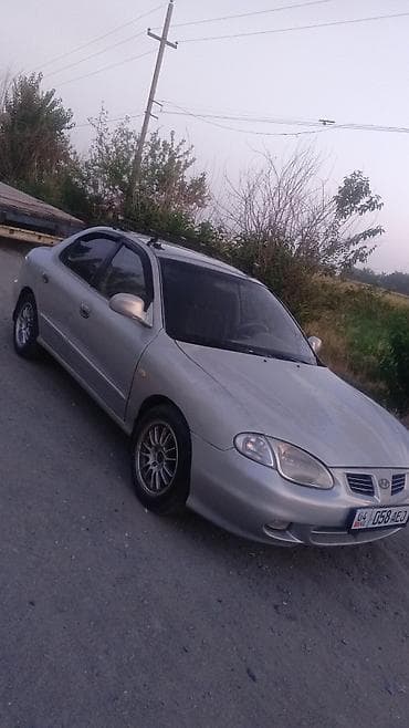 devo matiz: Hyundai Elantra: 1999 г., Седан — 4