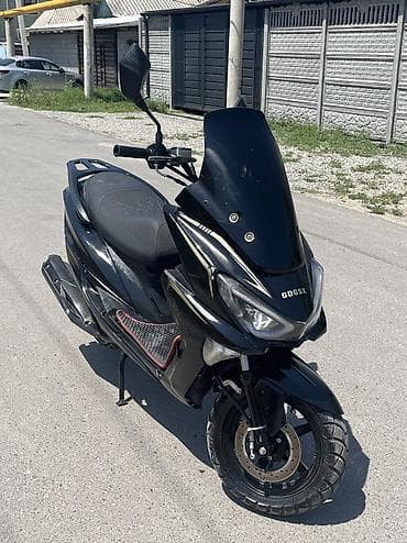 Макси-скутер Yamaha, 150 куб. см, Бензин, Б/у