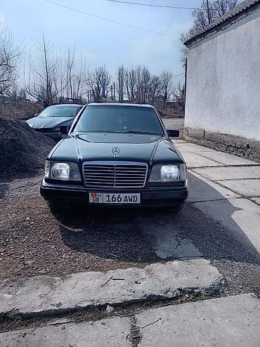 124 е220: Mercedes-Benz W124: 1994 г., 2.2 л, Автомат, Бензин, Седан — 1