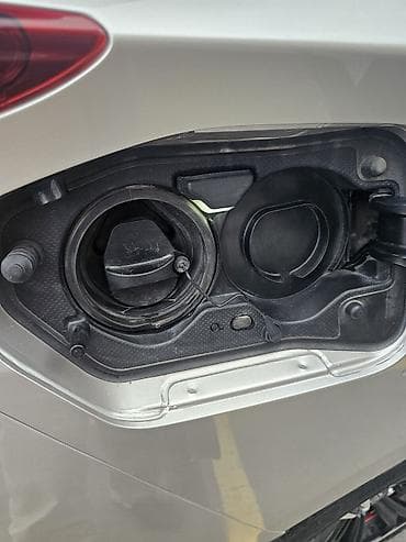 сиденье w211: Toyota Prius: 2018 г., 1.8 л, Гибрид, Хэтчбэк — 9