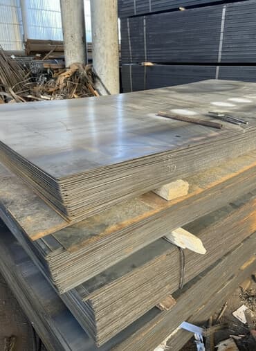 Лист стальной горячекатаный, произведенный на Магнитогорском at lalafo.kg Лист стальной горячекатаный, произведенный на Магнитогорском