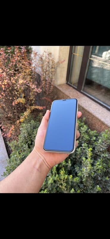 ноутбук appl: IPhone 11, Б/у, 128 ГБ, Белый, Чехол, 85 % — 7